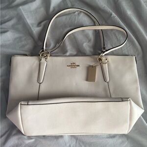 Coach Cream Pebbled Leather Tote Bag Gold Hardware Neutral